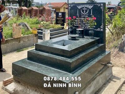Mẫu Mộ đá công giáo granite   Mộ 3 cấp công giáo nguyên khối