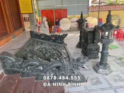 Rồng đá   Chiếu đá Nhà thờ họ   Đèn đá, Lư hương đá